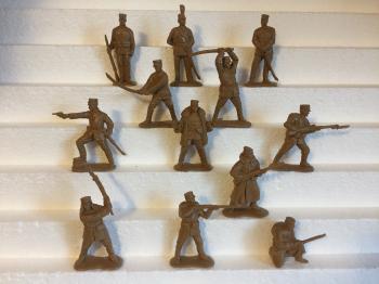 Japanese Soldiers, 1905- 12 Figures in Mustard Color--AWAITING RESTOCK. #0