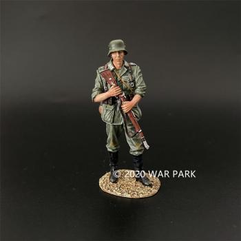 Groß deutschland Holding a Rifle, Battle of Kursk--single figure #0