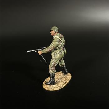 Red Army Assault Engineer with DP Machine Gun--single figure #0