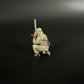 Red Army Sniper Kneeling with a Periscope--single figure #0