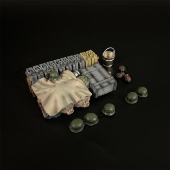 Panzer III Stock Set C--stowage (including jerry cans), helmets, kettles, water bucket #0