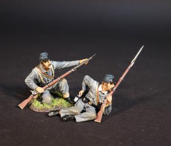 Two Infantrymen (blue hats, grey uniforms), 4th Virginia Regiment, First Brigade, The Army of the Shenandoah, The First Battle of Manassas, 1861, ACW 1861-1865--two figures (kneeling loading, leaning on left elbow and reaching for cartridge) #0