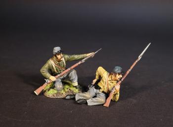 Two Infantrymen, 4th Virginia Regiment, First Brigade, The Army of the Shenandoah, The First Battle of Manassas, 1861, ACW 1861-1865--two figures (kneeling loading (green shirt), leaning on left elbow and reaching for cartridge(tan shirt)) #0