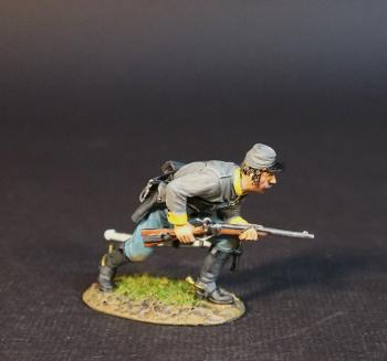 Dismounted Confederate Cavalryman Advancing Crounching with Rifle, Cavalry Division, The Army of Northern Virginia, The Battle of Brandy Station, June 9th, 1863, The American Civil War, 1861-1865--single figure #0