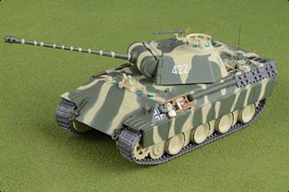 German Sd. Kfz. 171 PzKpfw V Panther Ausf. A Medium Tank with Side Armor Panels - "422", 18.Panzer Division, Poland, October 1944 (1:43 Scale) #0