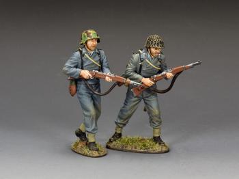 "Extra Escort"--two Panzer Grenadier figures walking with K98 rifles #0