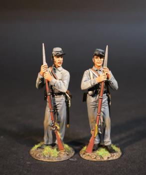 Two Infantry Standing Leaning on Gun Holding Bayonet (blue uniforms, clean-shaven), 5th Virginia Regiment, The Army of the Shenandoah First Brigade, The First Battle of Manassas, 1861, ACW, 1861-1865--two figures #0