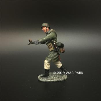 LSSAH Soldier Charging and Shooting, Battle of Kharkov--single figure #0