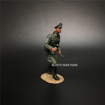 Groß deutschland Officer with a Pistol, Battle of Kursk--single figure Groß deutschland Officer with a Pistol, Battle of Kursk--single figure #46778