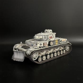 Image of Winter Panzer IV F1 with Red Devil -- TWO IN STOCK.