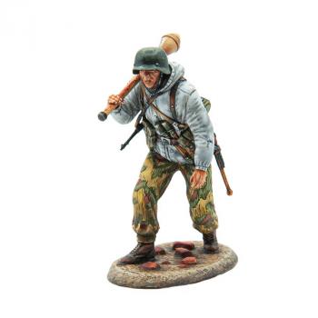 German Advancing with PZ Faust--single figure #0