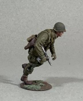 U.S. Airborne Running with M3 Grease Gun, 1944-45--single figure U.S. Airborne Running with M3 Grease Gun, 1944-45--single figure #50490