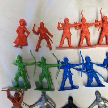 DULCOP - ROBIN HOOD and MERRY MEN- 31 pieces- ONE LOT AVAILABLE!  #50516