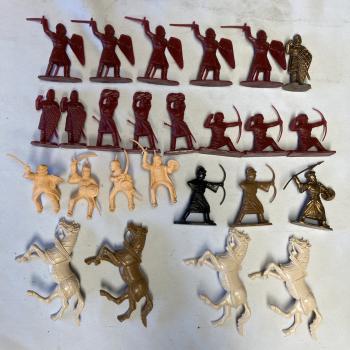 REAMSA-  Moors/El Cid Knights - 25 pcs -RETIRED--ONE AVAILABLE!  #50517