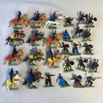 Britains Deetail Medieval -Turks & Saracens Lot (27pc) *some missing weapons Britains Deetail Medieval -Turks & Saracens Lot (27pc) *some missing weapons #50656