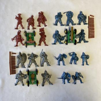 Technolog Wargame Figures Lot 2, Made in Russia - 23 pieces - ONE AVAILABLE!  #50701