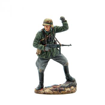 German Officer with MP40, German 6th Army, Stalingrad, 1942--single figure German Officer with MP40, German 6th Army, Stalingrad, 1942--single figure #51001
