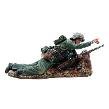 Image of German MG34 Assistant Gunner, German 6th Army, Stalingrad, 1942--single prone figure
