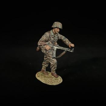 Waffen-SS STG44 Gunner Charging--single figure #51062