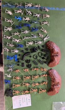 Marx Reissue- Union and Confederates plus redoubts- LOT 3 #50877