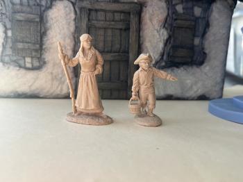 Rebecca and Israel Boone, from the Barzso Daniel Boone playset--two resin figures--FOUR IN STOCK. #51335
