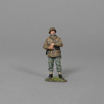 Image of Loader #2 with Propellant for 10.5 cm leFH 18/40 (Light Field Howitzer)--single figure