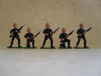 Five Privates At The Ready (3 standing, 2 kneeling at the ready), 60th Rifles, British Army, Zulu War, 1879--five figures--RETIRED--LAST ONE!! #51848