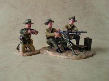 Hotchkiss MG and Three Man Crew, New Zealand Mounted Rifles, WWI New Zealand--MG and three crew figures--RETIRED--LAST ONE!! #51873