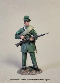 1st U.S. Berdan's Sharpshooter, Standing Reaching for Cap--single standing loading figure #52212