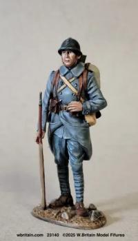 Image of French Infantryman Standing with Rifle, 1916-18, WWI--single standing figure #52287
