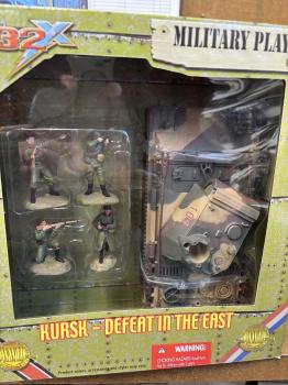 KURSK -Defeat in the East - German Panther Tank and Russian Soldiers--RETIRED.ONE AVAILABLE!  #52547