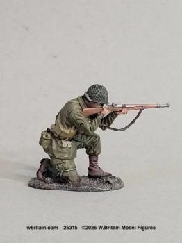 SSG Darrell "Shifty" Powers, U.S. 101st Airborne, 506th PIR, E Company, 1944-45--single kneeling firing figure #52589