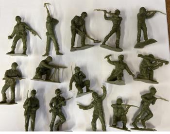 Marx Originals--US ARMY -GI's -16 Figures in 16 poses Series 1 - SIX AVAILABLE!  #52734