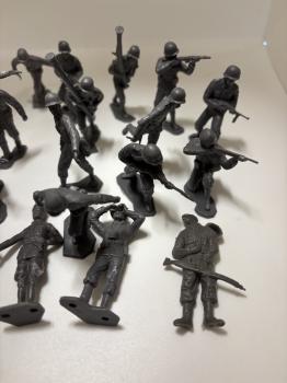 Marx Originals-  20x WW2 German in 11 poses. -THIRTEEN AVAILABLE!  #52737