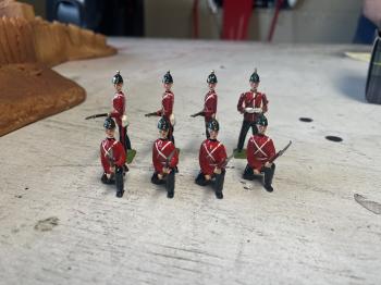 Old Britains British Line Riflemen And Officer  6pcs -- LAST ONE!! #52813