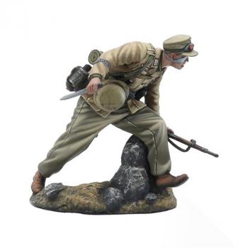 Image of Das Deutsche Afrika Korps with Rifle and Knife Drawn, North Afrika, 1941-1943--single figure with bandaged right eye advancing over a rock #52898
