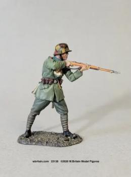 German Infantryman Advancing, 1916-18, WWI--single figure #52932