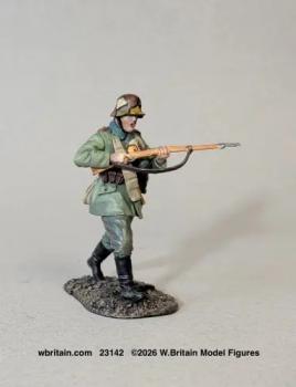 German Infantryman Advancing, 1916-18, WWI--single figure #52933