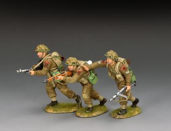 The Gold Beach Set, British Normandy Memorial Tribute--three advancing British Infantrymen (6th Btn. of The Green Howards) #52955