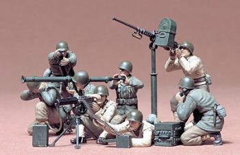 U.S. Gun & Mortar Team 1:35--1/35 scale model kit #53170