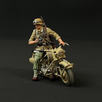 Image of DAK Single-rider Motorcycle Scout--single figure with binoculars on motorcycle #53369