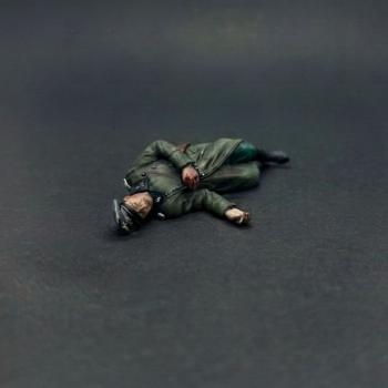 'Out Cold', Unconscious SS Officer, "The Eagle Has Landed", The Fallschirmjaegers, WWII--single standing FJ figure with cigarette in mouth #53391