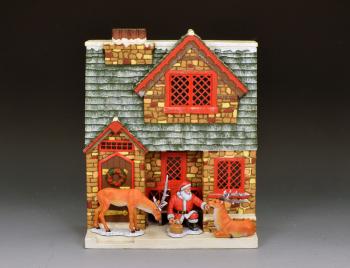 Image of The Christmas Combo (XM026 + XM019-02)--single kneeling Santa figure with basket of mushrooms, two reindeer figures, building #53506