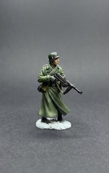 SS Soldier Standing Ready #1, Winter Version, WWII Germans--single standing figure with MP40 pointed down #53630