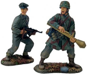 Image of German Kampfgruppe-17t WaffenSS & 3rd Fallschirmjaeger Division Panzerfaust--two figures--RETIRED. LAST ONE! 