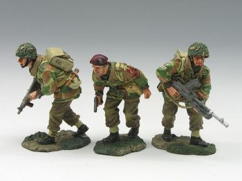 Image of Advance to Contact--British Airborne Paratroopers--three figures--RETIRED.