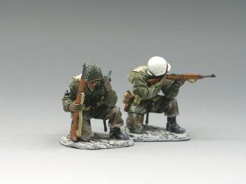 Winter Command Group--two G.I.'s Kneeling--RETIRED--LAST ONE!! #0