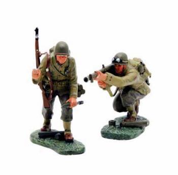Image of U.S. Bazooka Anti-Tank Team--two figures--RETIRED. ONE AVAILABLE! 