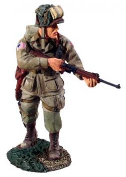 Image of U.S. Army Airborne 1st Lt. 376th Parachute Field Artillery Bn., 82nd Airborne--single figure--RETIRED--LAST ONE!!
