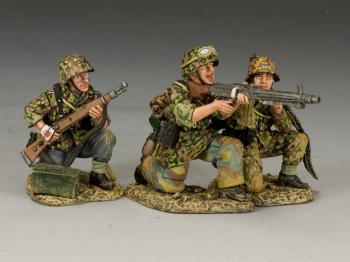 Laying the MG42 Gun Set--three figures--RETIRED--LAST ONE!! #21402